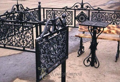 Столик на кладбище (чугунное литьё) №43 в Екатеринбурге фото
