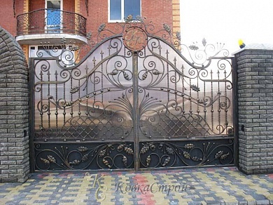 185. Ворота в Екатеринбурге фото
