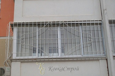 Решетка на балкон и лоджию №18 в Екатеринбурге фото
