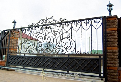 126. Ворота в Екатеринбурге фото
