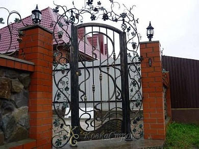 238. Ворота в Екатеринбурге фото
