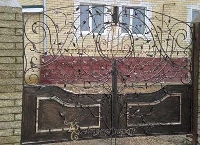 106. Ворота в Екатеринбурге фото
