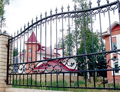 98. Ворота в Екатеринбурге фото
