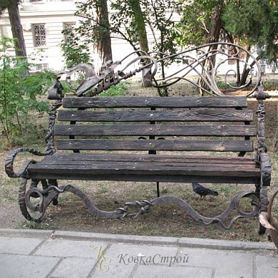 Кованая скамейка №59 в Екатеринбурге фото
