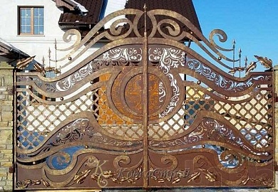 289. Ворота в Екатеринбурге фото
