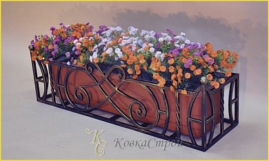 Кованая подставка для цветов №109 в Екатеринбурге фото