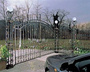 145. Ворота в Екатеринбурге фото
