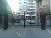 358. Ворота в Екатеринбурге фото
