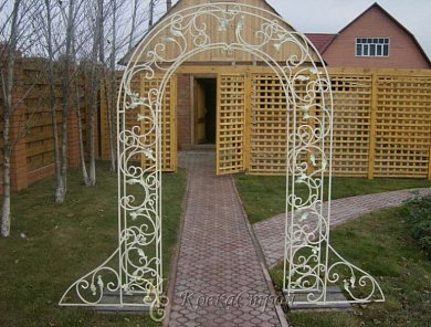 Кованая арка №45 в Екатеринбурге фото
