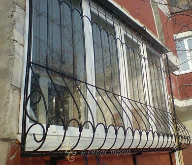 Решетка на балкон и лоджию №8 в Екатеринбурге фото
