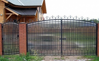 212. Ворота в Екатеринбурге фото

