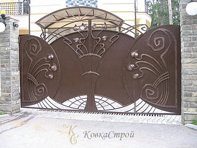 172. Ворота в Екатеринбурге фото

