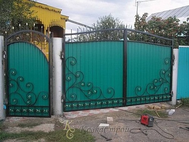 344. Ворота в Екатеринбурге фото
